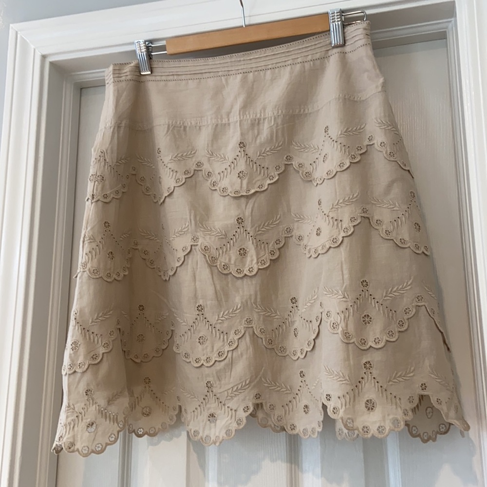 BCBG pretty skirt
